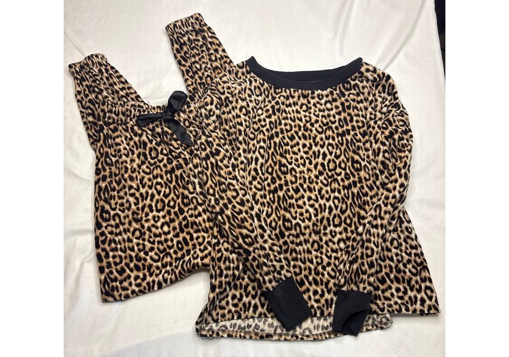 Betsey Johnson Cheetah Leopard Pajama Set Small
